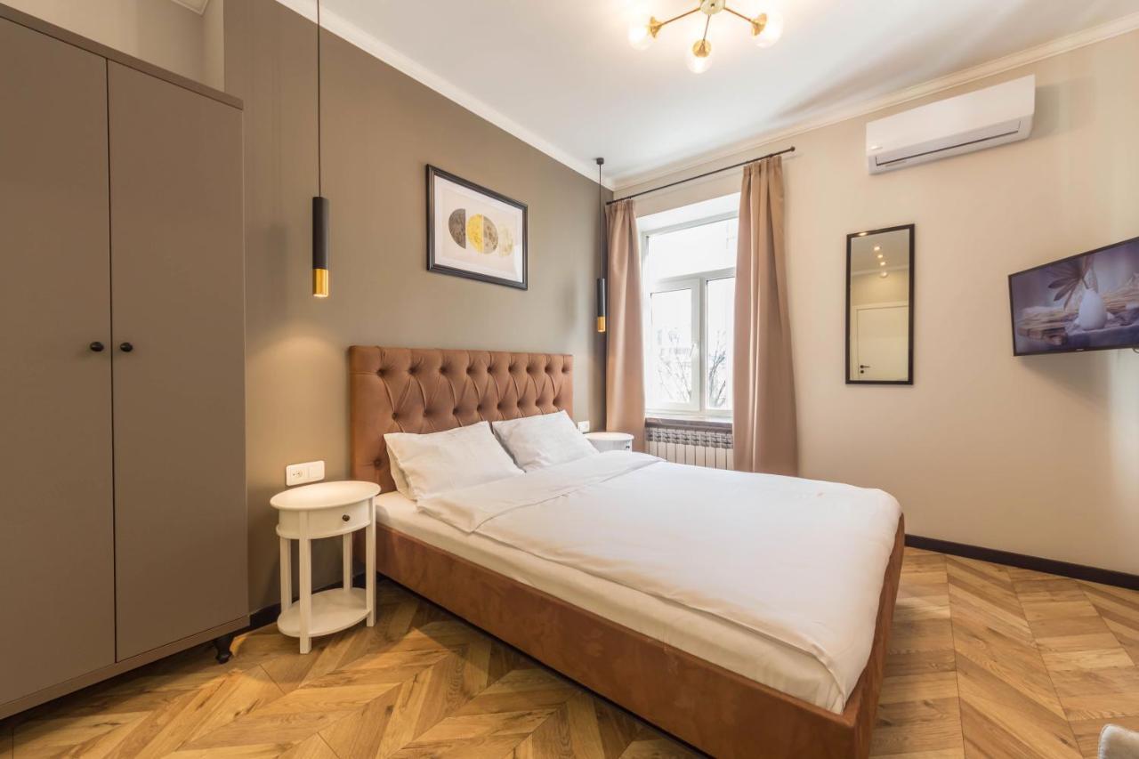 Dayflat Maidan Area * Kiew